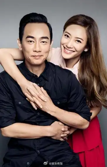 应采儿庆祝与陈小春结婚14周年