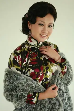 王晴百花深处剧照曝光尽显少奶奶气质图