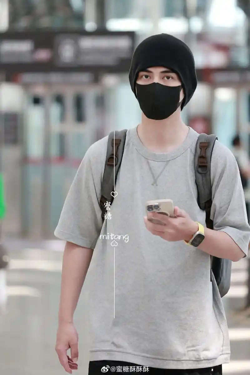 周渝民 #机场照 仔仔的状态真的好好啊06这样的快乐,能长 - 抖音