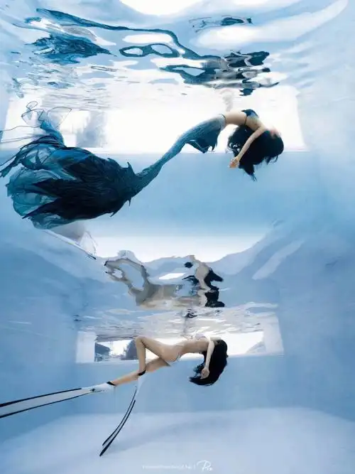 绝了60花800零基础体验美人鱼水下拍摄