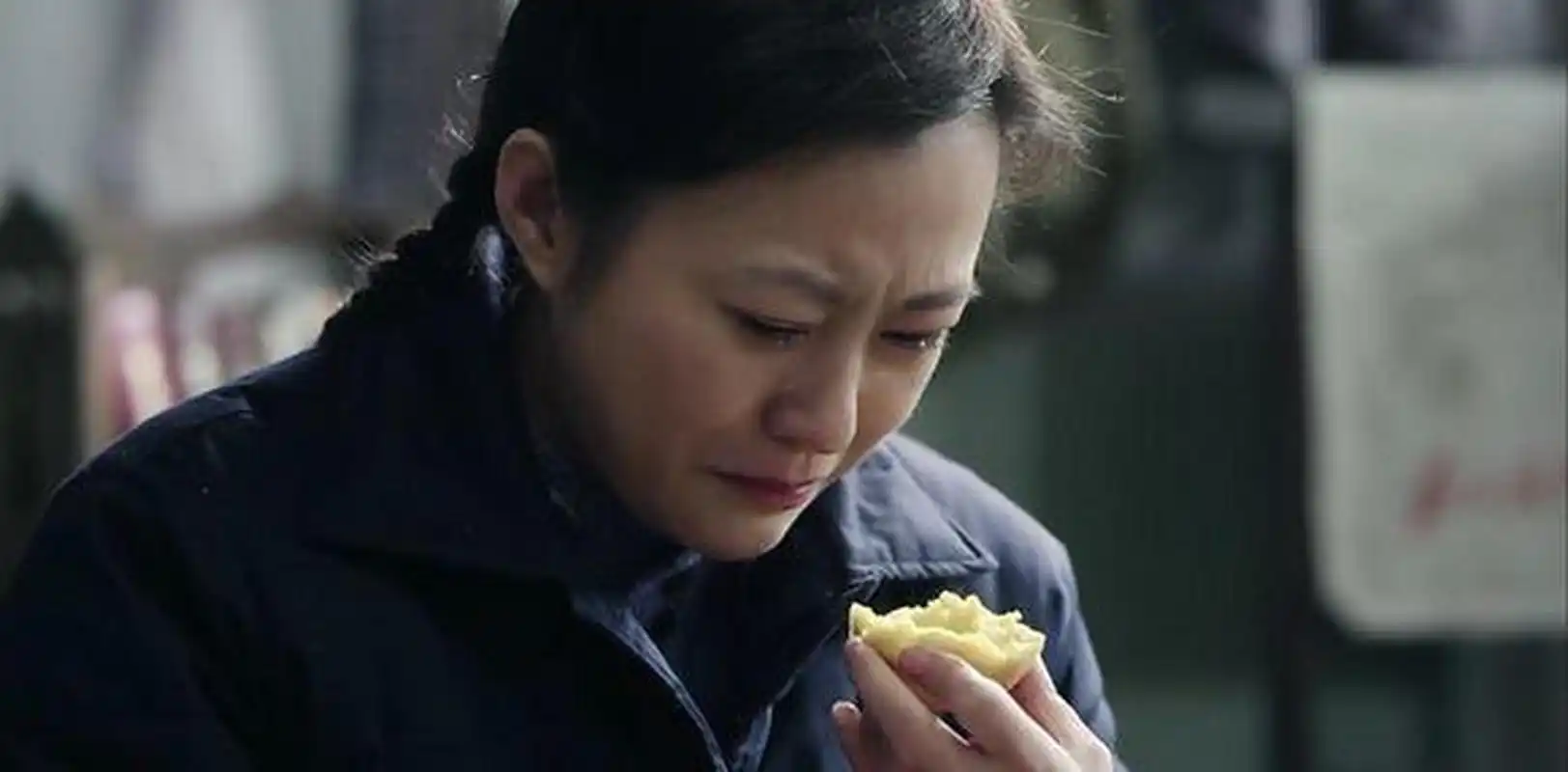 我家两个人都工作,我工资一个月差不多6000,老公做医生的,家里两老人