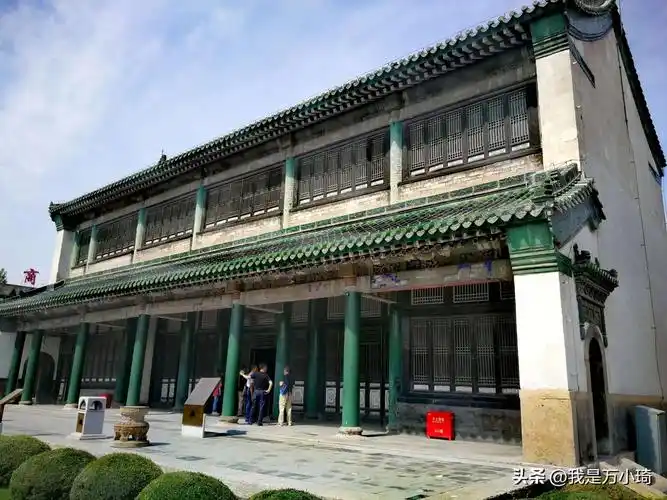 仰熙斋除此之外,沈阳故宫西路还有九间殿,是乾隆皇帝御用的书房,功能