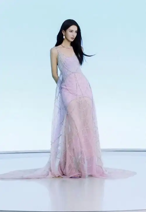 李一桐回复金晨