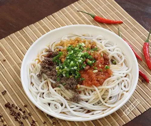 嘉和小葱牛肉拌面低调中的奢华