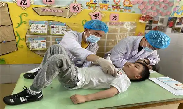 翠竹幼儿园,在2021年5月10日上午,进行了一年一度的"六一"健康体检