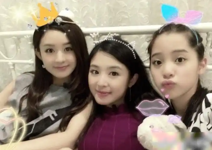 浪姐张含韵决战成团夜赵丽颖李现齐打call发博文案成焦点