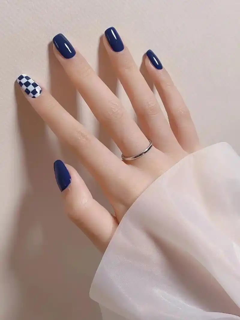 适合黑手显手白美甲合集 #美甲显白  #柳州美甲  #超好看 - 抖音