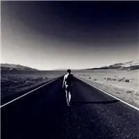 男生看海悲伤背影头像_微信头像图片大全