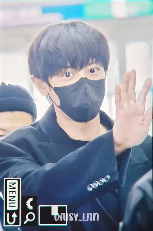 朴灿烈超话#朴灿烈唯一官方门面#  【预览】240308 仁川机场出发 cr