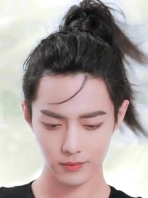 男明星也爱扎小辫:朱一龙李现太有艺术范,肖战任嘉伦风格大变