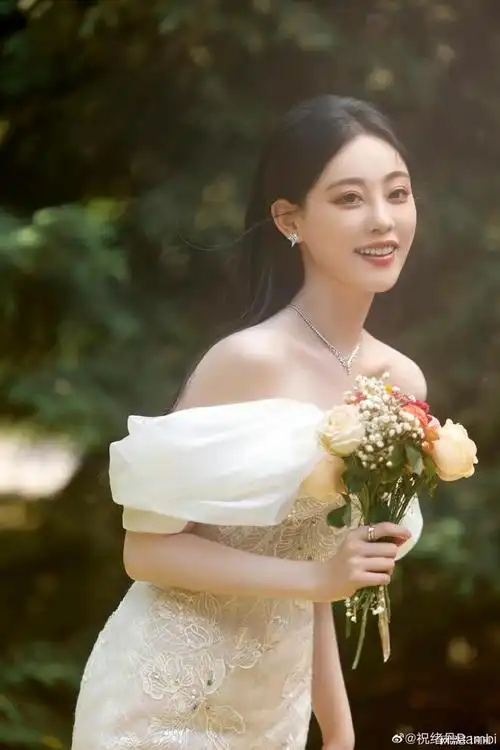 蓬蓬祝绪丹|懂你|遗憾|写真_网易订阅