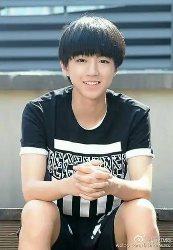 绝版15岁王俊凯,921这天你生日,过了又将是16岁的开始