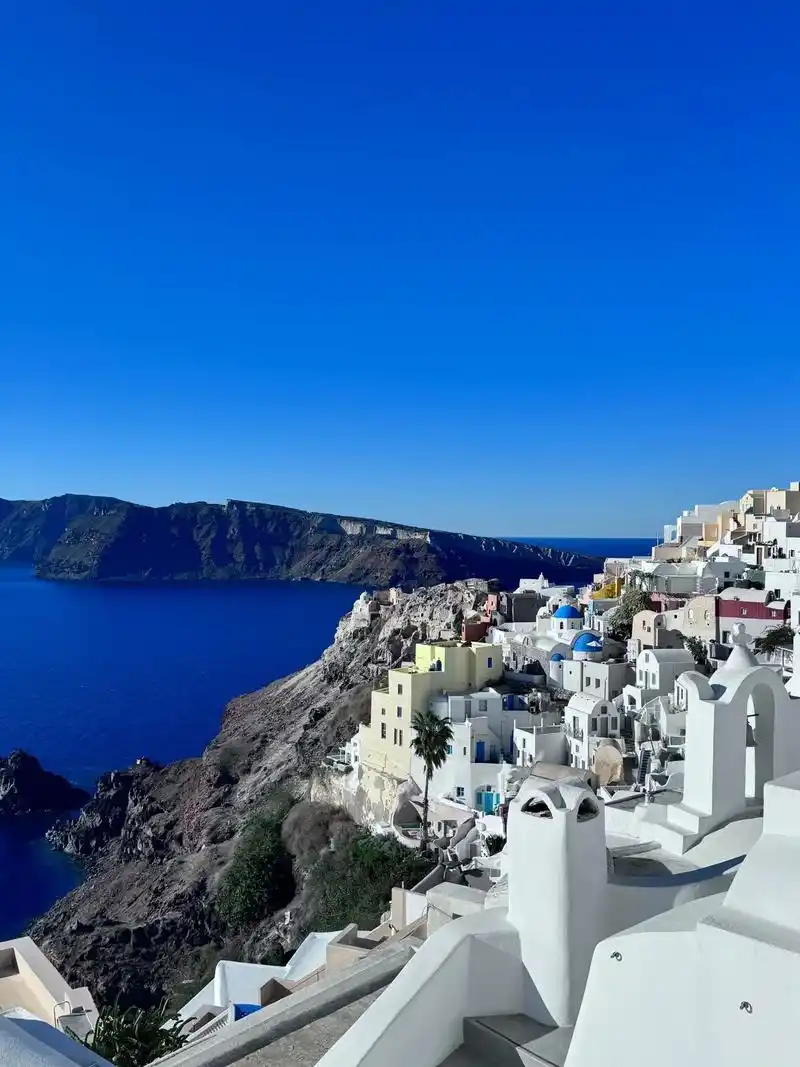 遇见圣托里尼. 柏拉图笔下的希腊爱情海. #爱琴海 #圣托里 - 抖音
