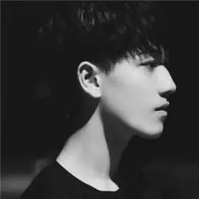 黑白头像男生冷酷侧脸从侧面看更是帅气吧