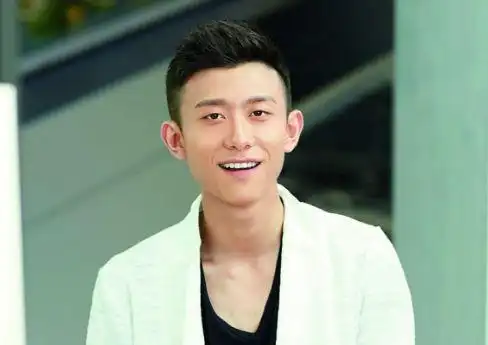 张一山为杨紫生日送上祝福,两人直接开启"互怼模式"