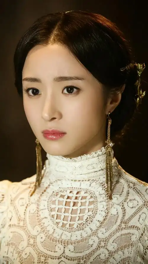 艳势番之新青年爱新觉罗语初胡冰卿