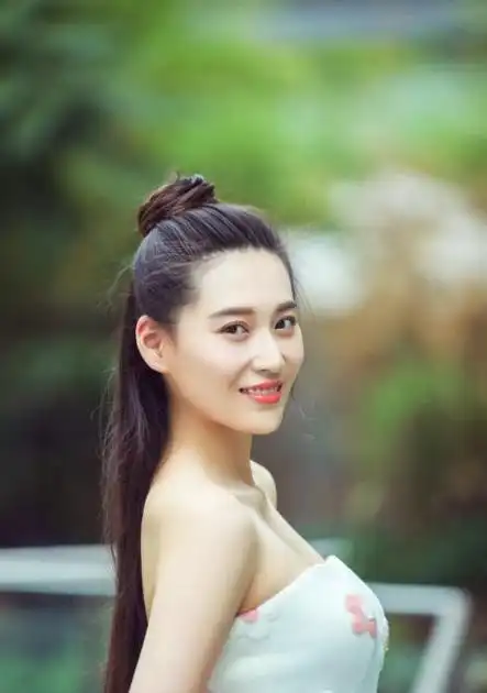 挤走杨紫的宁丹琳因家有儿女成名如今销声匿迹成这幅模样