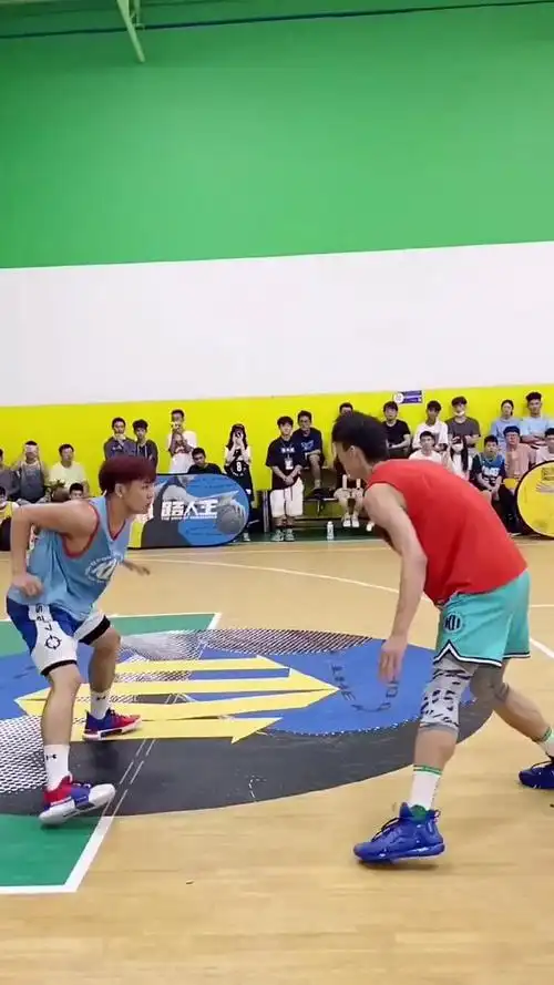 说白晶是路人王变向第一人你同意吗你给他的变向打几分