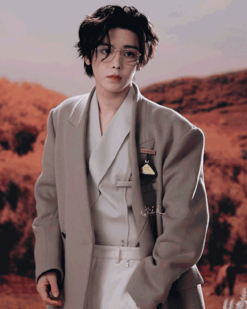 侯明昊高智学长妆