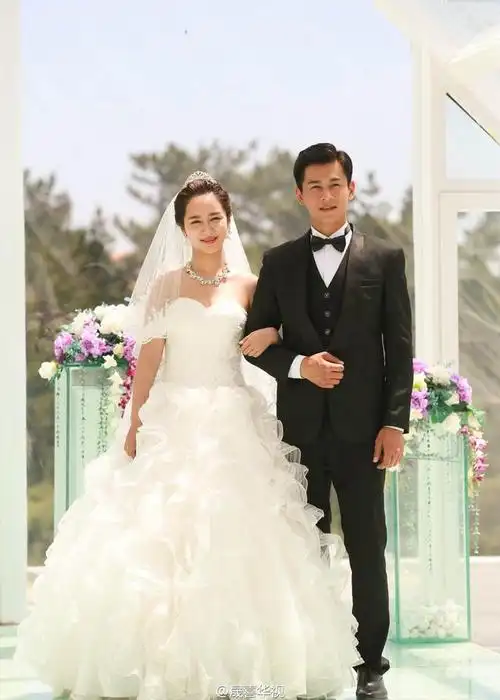 那些年和杨紫拍过结婚照的男艺人谁更胜一筹呢