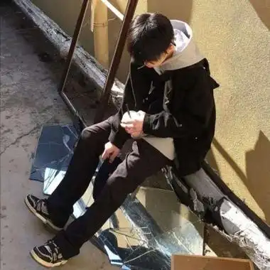 网图男生头像真人真实高清正常网图男生头像真实的照片