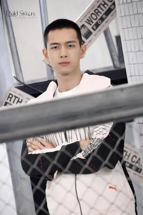 李现赤狐书生#20201205 上海puma潮流展 6p今天是要斗胆喊一声弟档哪