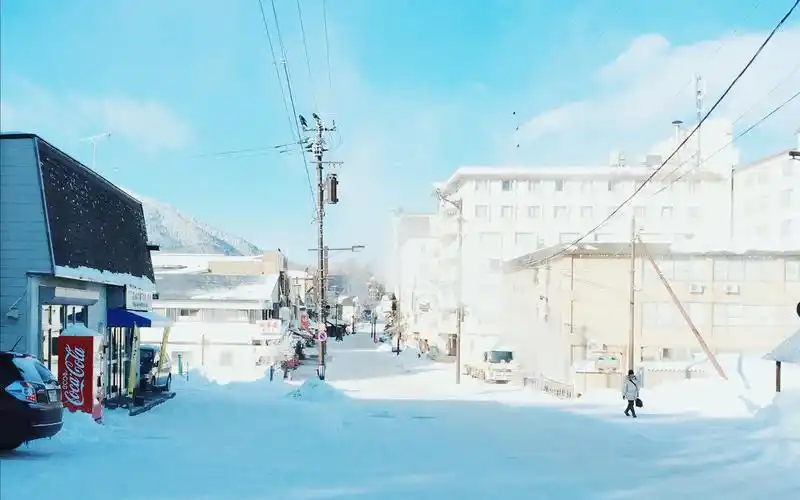 北海道的白雪街景电脑桌面壁纸图片下载