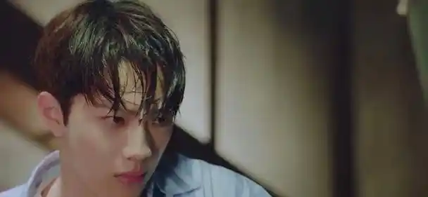 初恋那件小事:淼淼要转系,梁又年不想她离开,两人