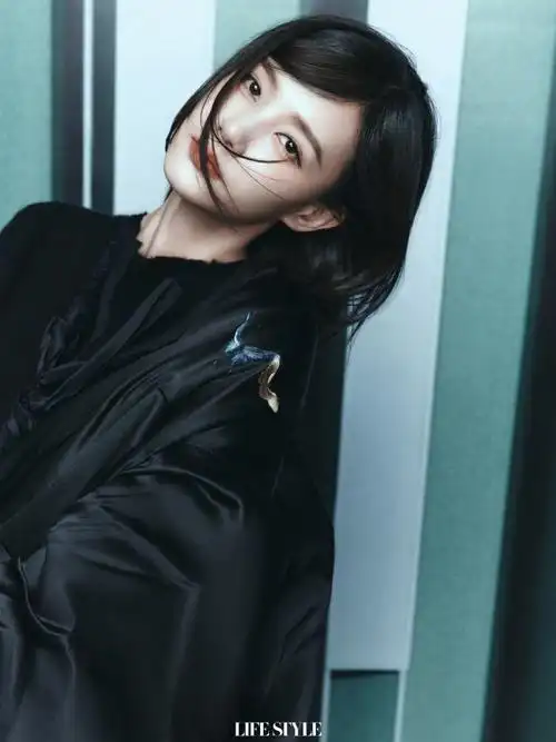 李一桐梦游城市大片##李一桐幻光夜行记