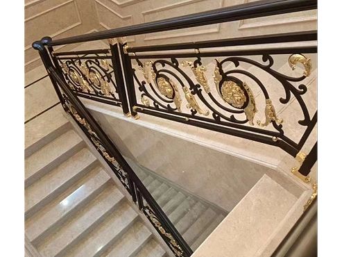 铝合金楼梯扶手多种家居装修风格都可驾驭