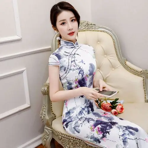 2019秋冬新款旗袍中式改良长款连衣裙气质青花瓷风宴会日常装