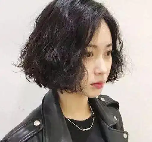 发根烫火了想烫发的女生可以做参考