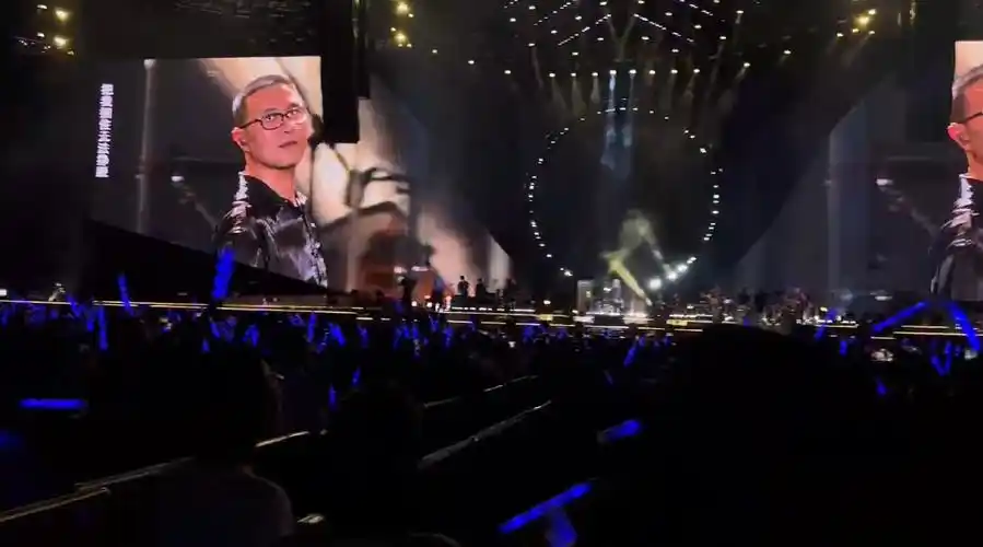 汪峰长沙演唱会##汪峰演唱会万人大合唱