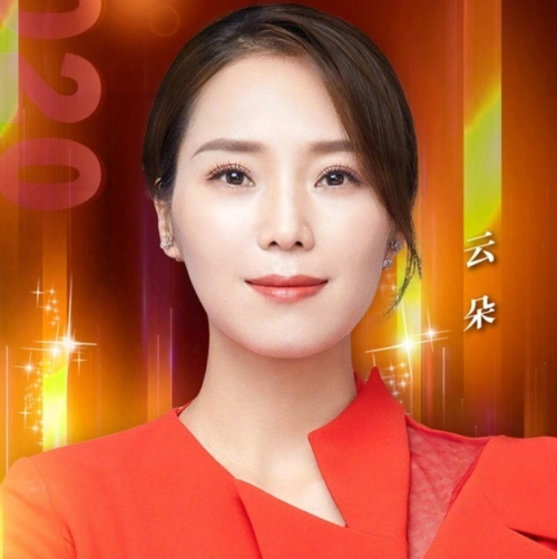 迪丽热巴任嘉伦云朵同台演出去掉美颜滤镜后真实颜值一望而知