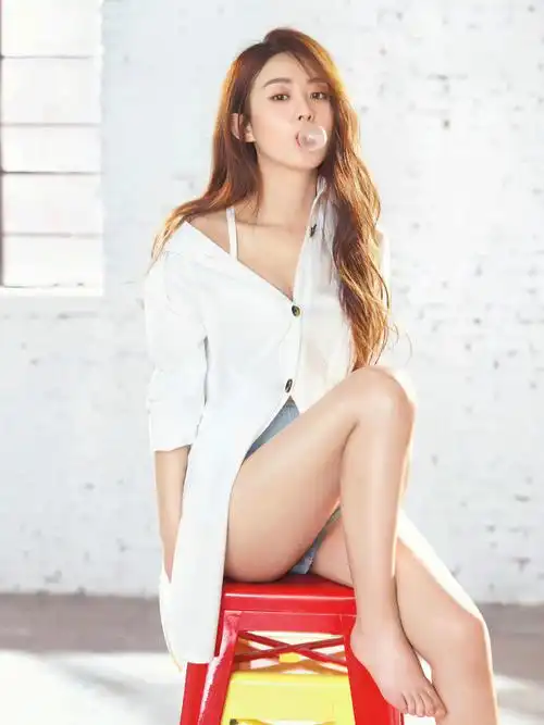 赵丽颖  男人装写真