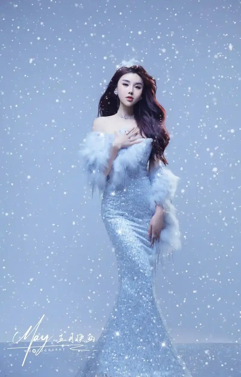 璀璨女神气质系列宛如星空耀眼明星鱼尾长裙礼服搭配皮草高 - 抖音