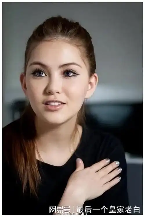 昆凌17岁就被周杰伦追到手旧照太美了难怪周杰伦心急想娶她