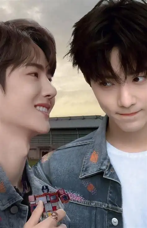 王一博与肖战的合照,每一张都非常有魅力,让人目不转睛|肖战|王一博