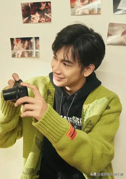 00后老戏骨胡先煦发文终止和经纪公司合作,独自闯荡,江湖再见