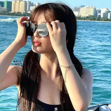 虞书欣头像霸气图文(虞书欣头像高清大图最新) - 黑色个性头像 - 艾伊