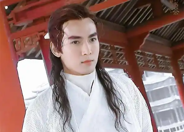 最近鬼使神差地看起了电视剧"小李飞刀",焦恩俊古装美男不在话下,萧蔷