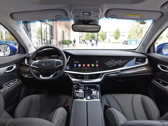 官方指导价:18.18万元-20.98万元 吉利博瑞ge phev现金优惠1万元