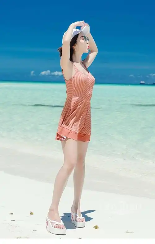 欧迪鸟(odybird) 女装时尚分体裙式平角性感游泳衣女保守显瘦遮肚温泉