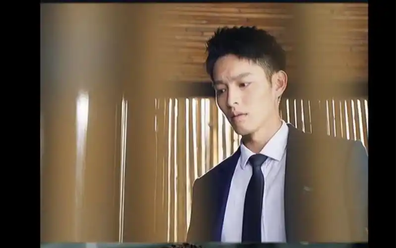 生s关头还想这事…%%曹佑宁 %%余玥 %%他在逆光中告白