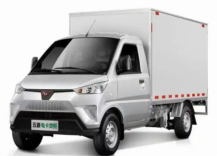 五菱厢式小货车