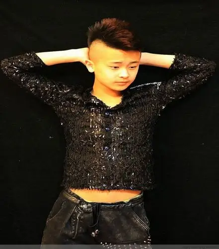 小帅梁傲 反串演员