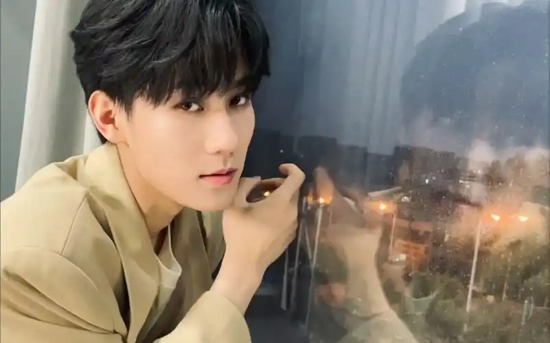 活动作品张真源你怎么这么帅啊啊啊