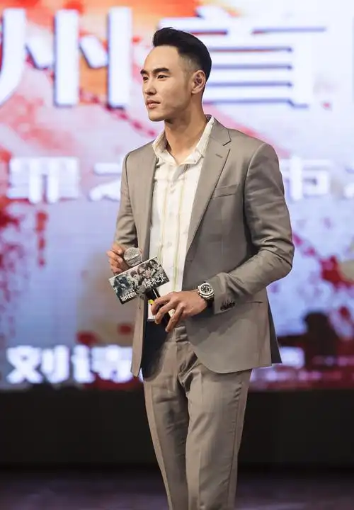 台湾影帝阮经天最爱的是哪款腕表?-第7张图片