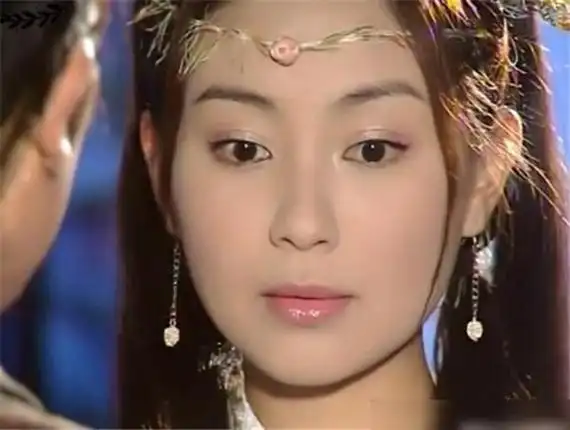 她是童年最美小昭,嫁给富商后退圈,双胞胎女儿高颜值配大长腿|陈秀丽