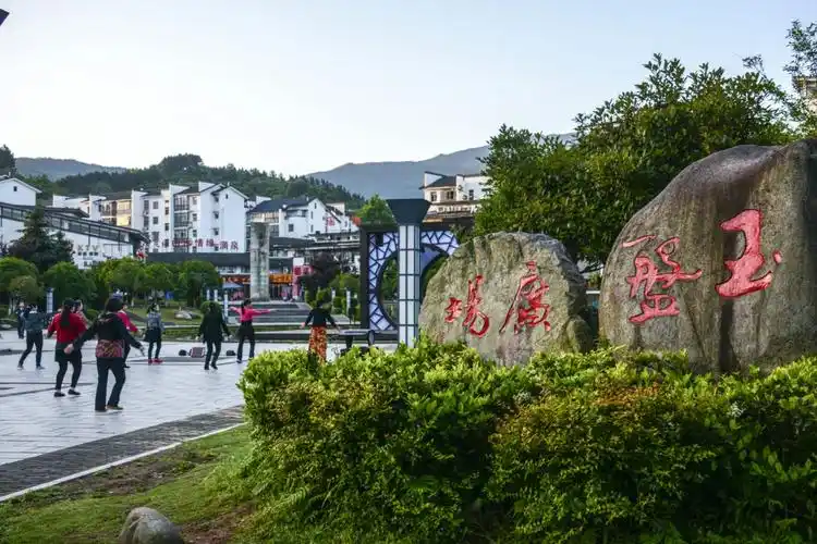 江西宜春温汤镇